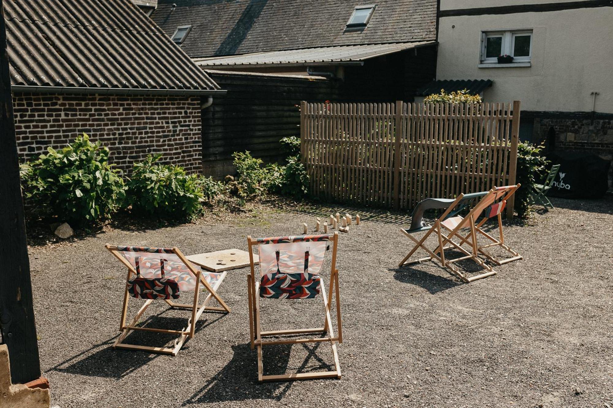 Vila Les Fleurs De Maria Le Bourg-Dun Exteriér fotografie